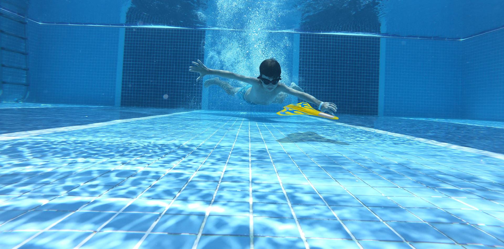 Aqua Jet Underwater Glider Toy